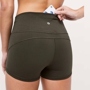 Lululemon In Movement Short *Everlux 2.5" Dark Olive size 6